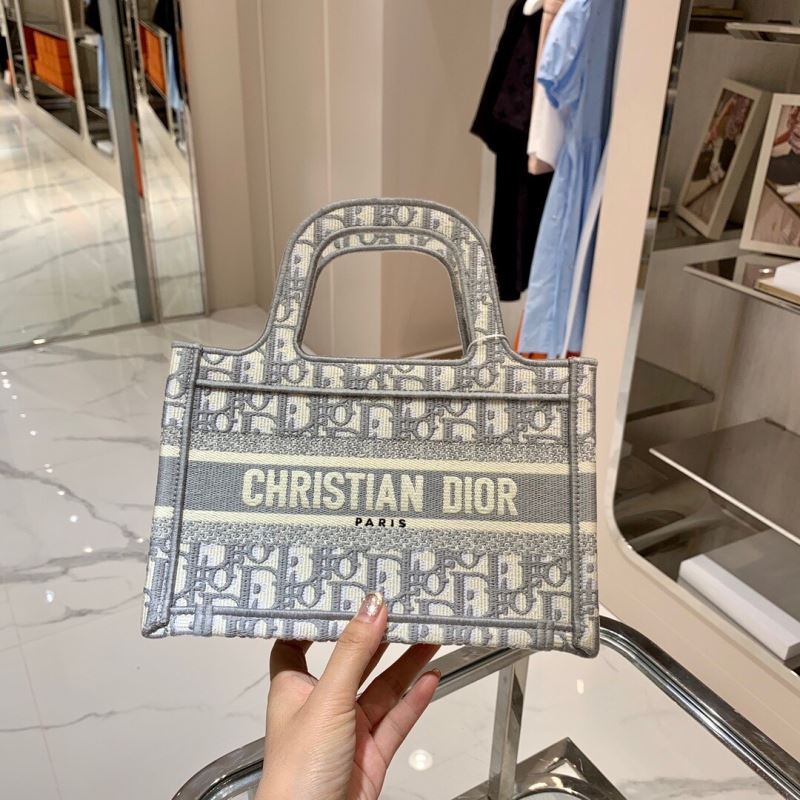 Christian Dior Shopping Bags